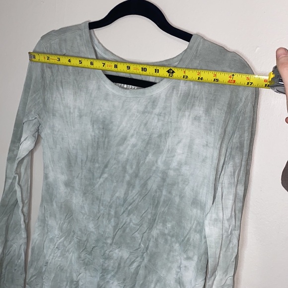 🎱American Eagle Blue soft Tie Dye long sleeve tee! - Picture 5 of 6
